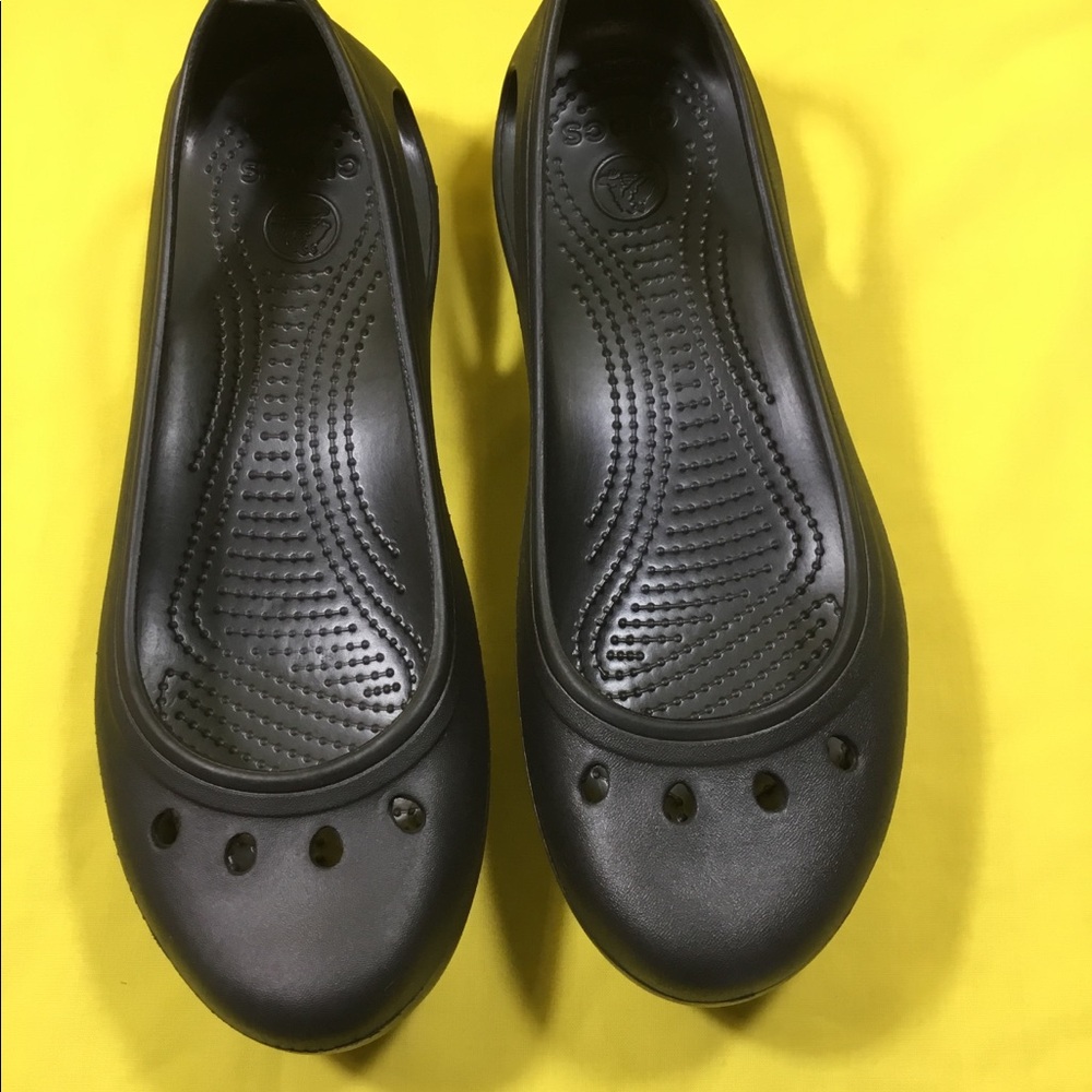 Cross Women’s Black Slip On’s SZ 10 gently used - Picture 2 of 7